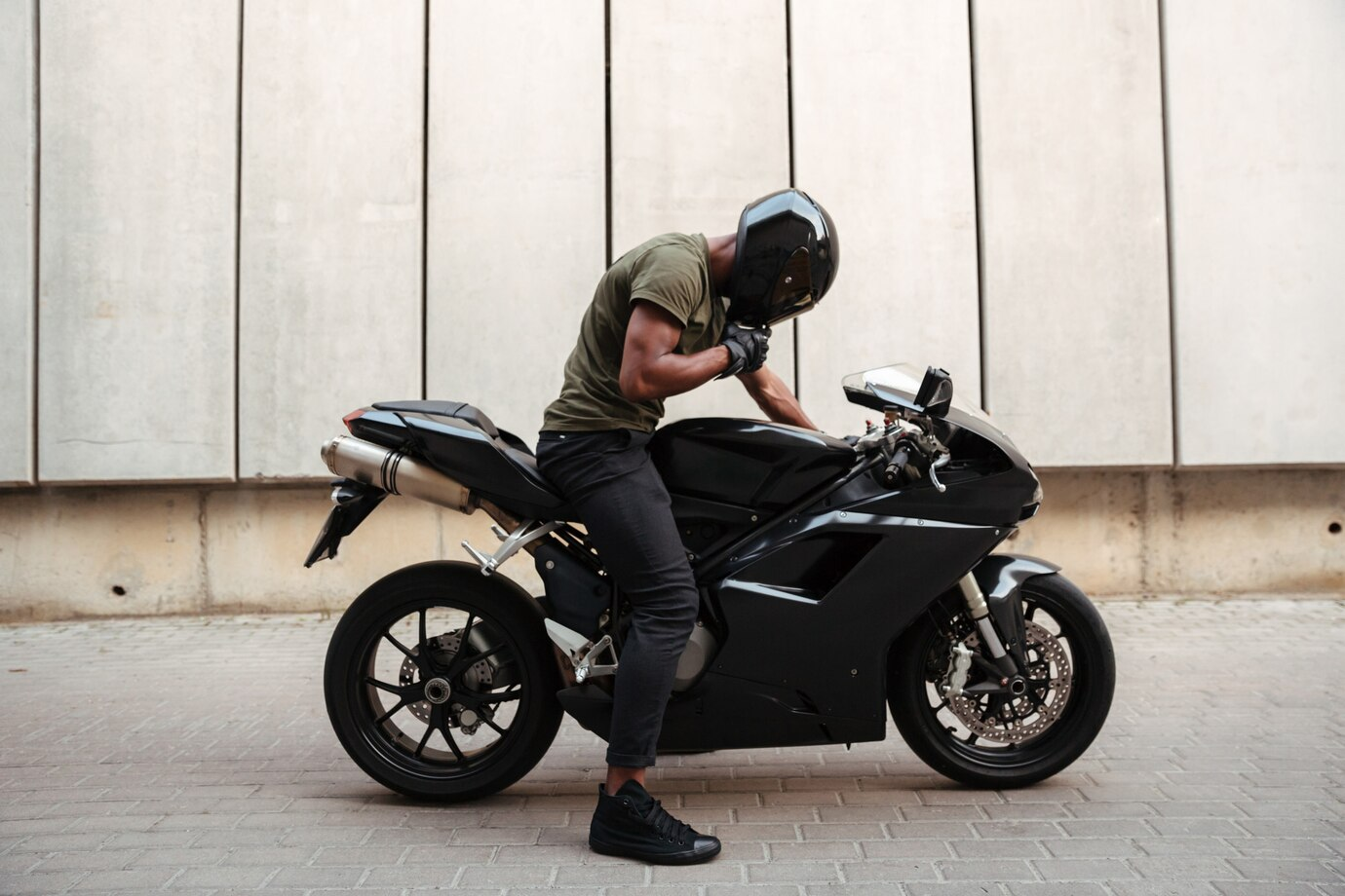 Coating for Motorcycles Commander Coating | Custom Powder Coating for Motorcycles: Make Your Ride Stand Out